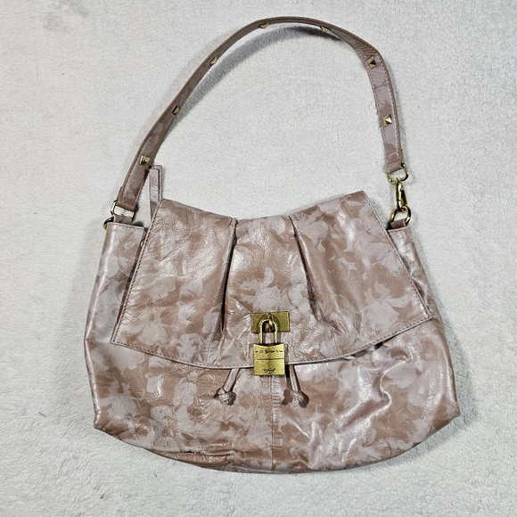 Sharif Handbags - Sharif leather shoulder bag.